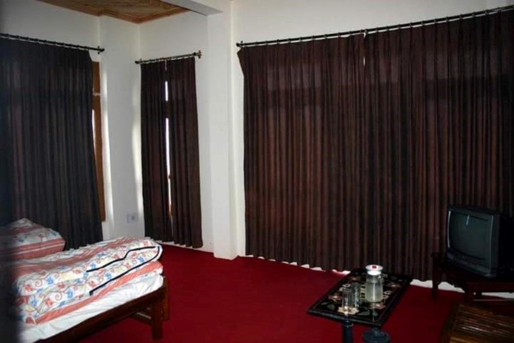 Cozy Swiss Meadows Hotell Khajjiar Eksteriør bilde