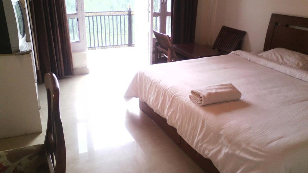 Cozy Swiss Meadows Hotell Khajjiar Rom bilde