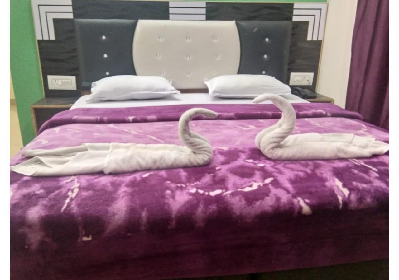 Cozy Swiss Meadows Hotell Khajjiar Eksteriør bilde